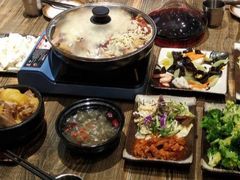 -花食间餐吧(远大购物中心群力店)