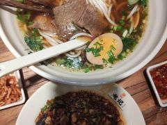 -湘人龙记老长沙米粉(鸟巢店)