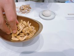 -桂满陇·蟹黄小笼汤包(环球港店)