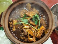 招牌鸡煲-雄伟美食(高沙中街店)