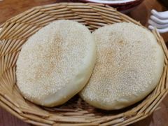 芝麻烧饼-三厂烩羊肉(五龙口店)