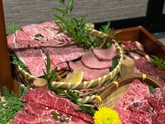-山川小町·极番烧肉(新地假日广场店)
