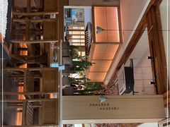 -蜜桃餐厅·伴山(湖滨商业街店)