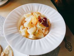 菠萝虾球-穹六人间 people 6(岳阳路店)