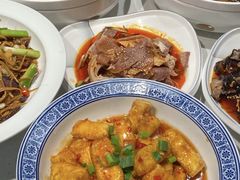 -湖南人家湘菜馆(镇江路店)
