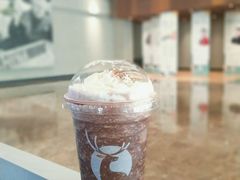 巧克力瑞纳冰-瑞幸咖啡(艺树家工场店)