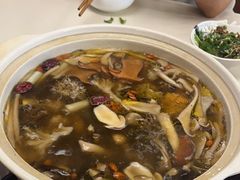 -土连锅·现熬养生汤锅(梁家巷店)