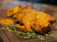 法式黄油松子春鸡配小土豆-LESCEDARS Brasserie Bistro香柏树