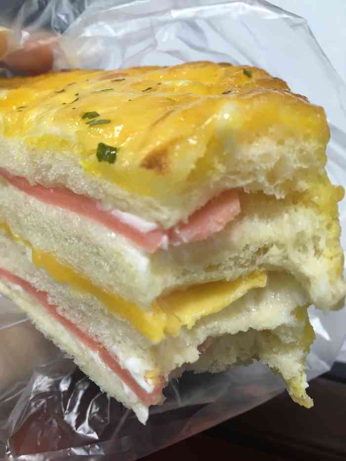 幸福西饼面包茶饮(禅城店)-"幸福西饼在西饼界算是老牌子了,佛山感觉