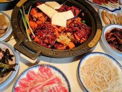 -爱你您·自家鱼塘·活水喷泉鱼火锅(八里店)