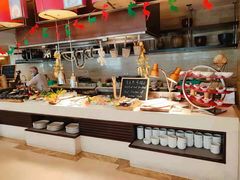 自助取餐区-临空皇冠假日酒店-西餐厅(首都机场店)
