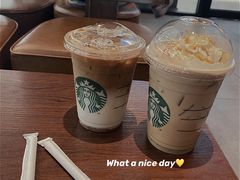 烤巴旦木牛乳拿铁-星巴克(武汉江夏中百广场店)
