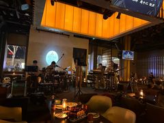 -洛缦音乐餐厅(工业展览馆万象城店)