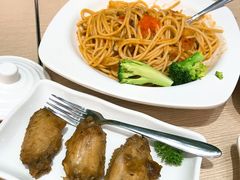 -佰搭果·广式茶餐厅(西华路店)