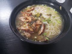 -花溪巷牛肉粉(泉城路店)