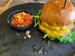 -HIGH FIVE哈福手工汉堡(桂林路店)