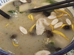 -桥香园过桥米线(国贸店)