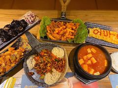 金枪鱼泡菜饭团-冰川延边料理·炭烤串(原小木屋店)