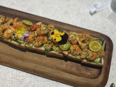 小龙虾独木舟-Toris(LuOne凯德晶萃广场店)