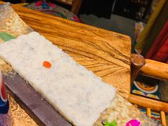 -老牌坊云南鱼豆花火锅(爱建店)