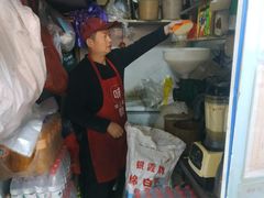 -二七友名焖子铺