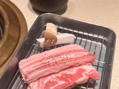-蚂蚁洞·烤肉大营地(上海静安大悦城店)