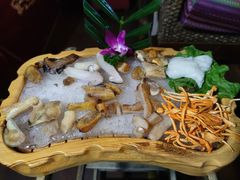 -滇釜火锅·能喝汤的火锅(车公庄店)