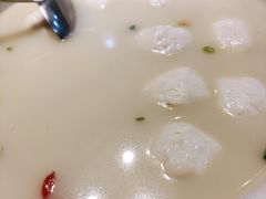 手工鱼丸汤-魏铭鱼头捞饭(晋阳路店)