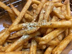 -BHC炸鸡(明洞总店)