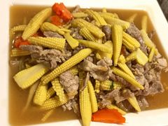 小玉米炒肉片-J Daeng Seafood