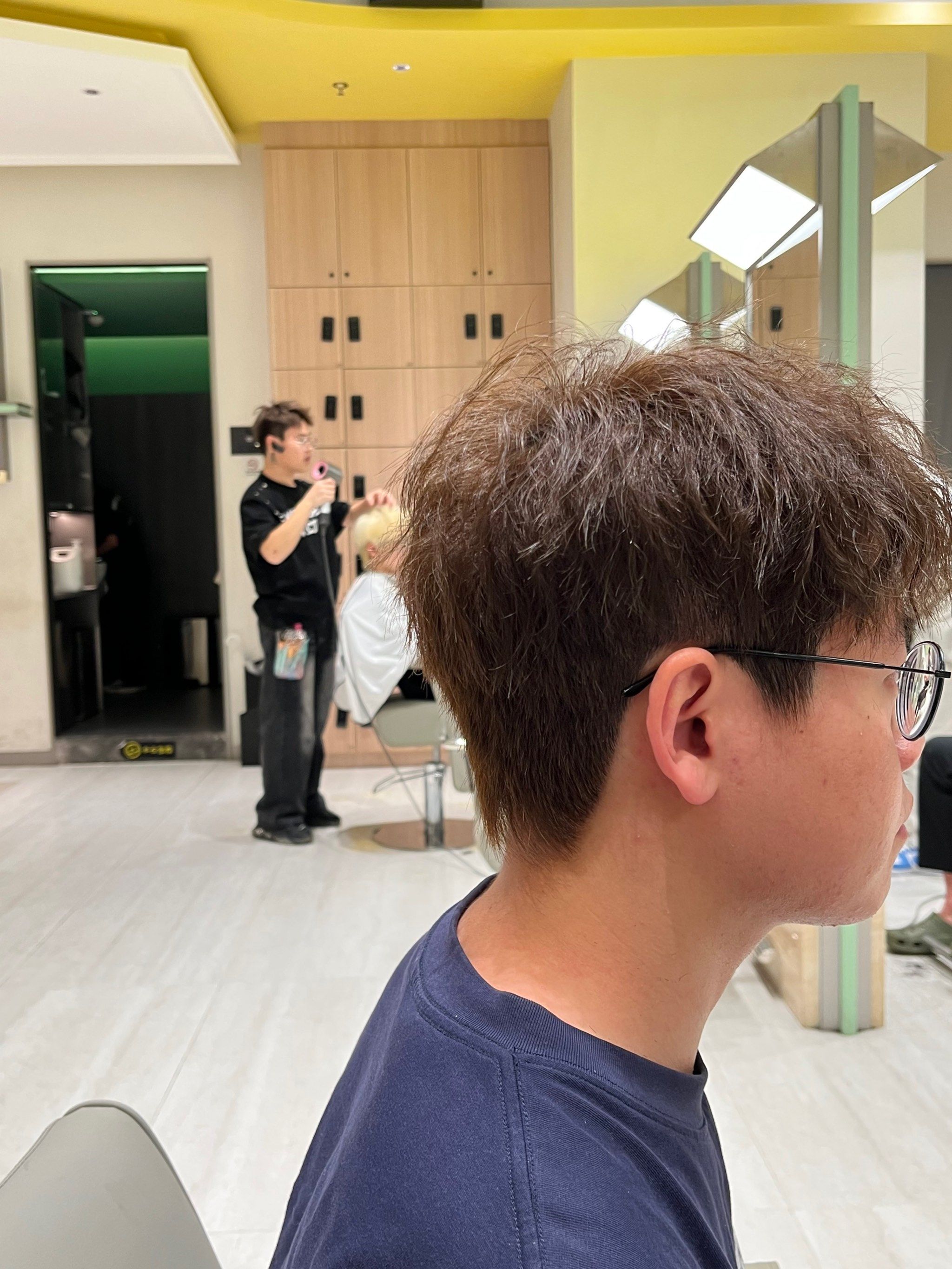 今日发型 「杜尚发型(efc欧美广场精选店)」