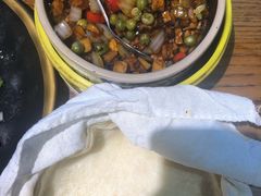 黑三剁配薄饼-雀舞云南菜(乐客城店)