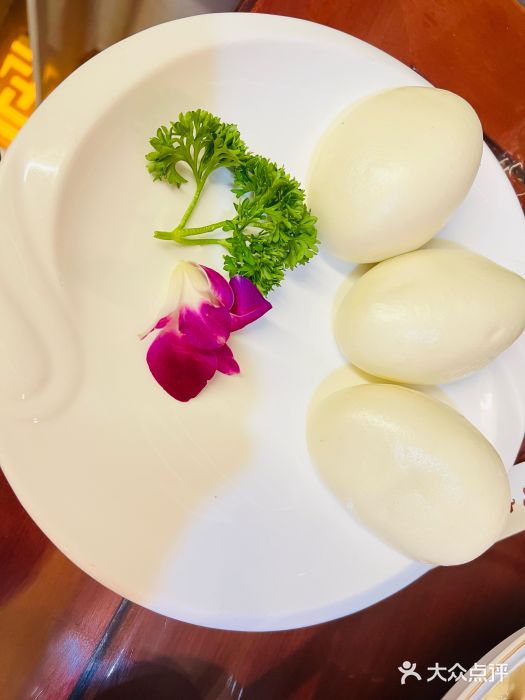 鹿鸣春饭店(总店)鹿鸣春御点澄沙包图片