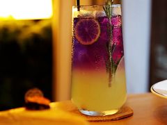 -ZING COFFEE 镜咖啡