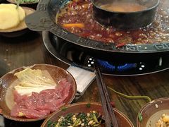-黄潇洒老火锅(九眼桥宏济巷店)