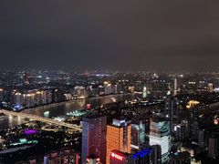景观位-广州柏悦酒店·悦吧·顶楼露天酒吧