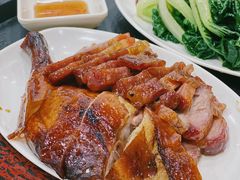 烧鹅叉烧双拼饭-齿留香