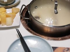 -洪氏嗨捞·猪肚鸡火锅(阳光天地店)