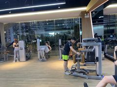 -威克健身游泳(万菱汇店)