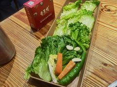 -青瓦炭韩潮烤肉(花园道店)