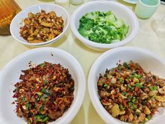 -笨罗卜浏阳菜馆(龙华鹏润达店)