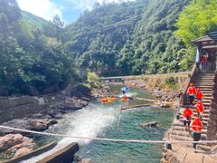 -安吉龙王山峡谷漂流