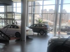 -天津波士信达奔驰4S店(卫津南路店)