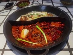 -贰回巷火锅馆(钟楼店)