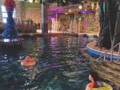 -泉城欧乐堡戏水湾艺术养生温泉