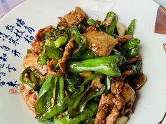 -胡桃里音乐餐厅(陶溪川店)(川湘赣菜·世界百大酒庄直供红酒·音乐表演)