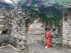 -高荡千年布依古寨旅游景区