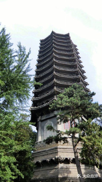博雅塔图片