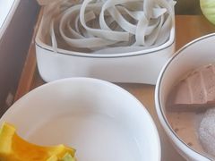 -小天鹅火锅·一线江景洪鼎旗舰店(洪崖洞店)