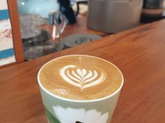 -Line 咖啡(石厦花园店)